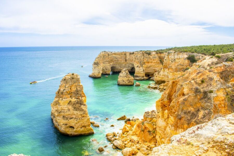Albufeira: Benagil Caves & Dolphin Watching Speed Boat Tour - Safety, Comfort, and What to Pack (So You Don’t Regret It)