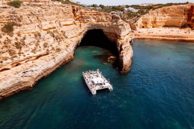 Albufeira: Caves and Coastline Catamaran Cruise to Benagil - São Rafael, Praia da Coelha, and Gale: cliff views that read like a postcard