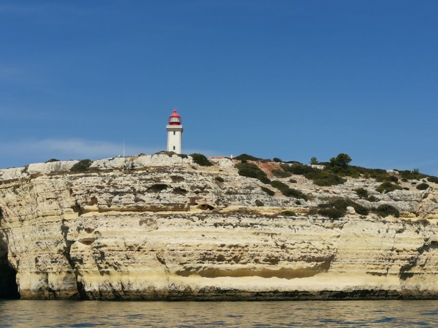 Albufeira: Coastline and Benagil Caves Tour by Catamaran - Approaching Benagil: Getting Close to the Sea Caves