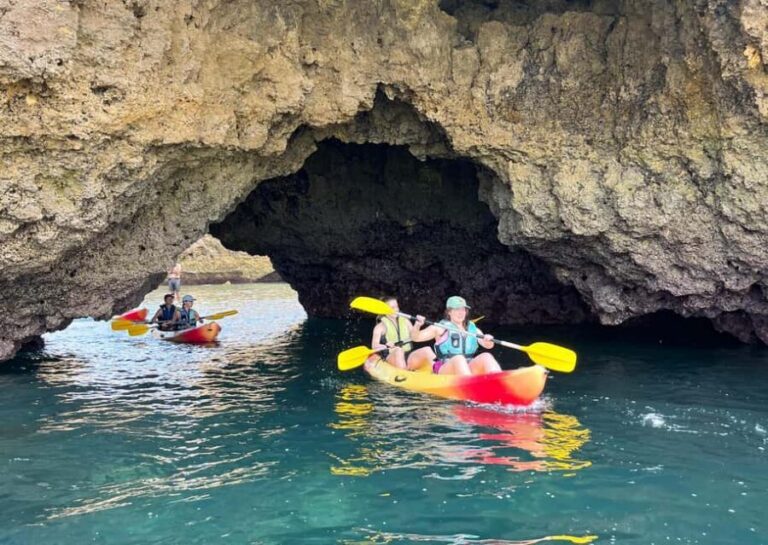 Albufeira: Hidden Beaches & Cliffs Guided Kayak Cave Tour - Getting to Praia do Castelo and starting the paddle
