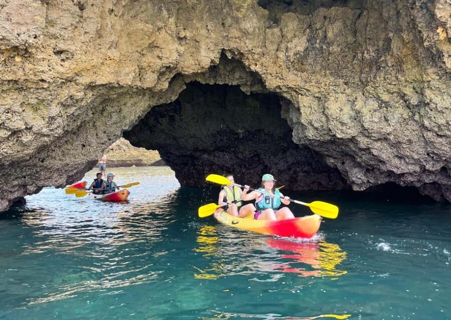 Albufeira: Hidden Beaches & Cliffs Guided Kayak Cave Tour - Getting to Praia do Castelo and starting the paddle
