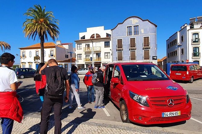 Aveiro and Costa Nova Half Day Tour from Porto with Boat Ride - Stop 3: Costa Nova’s striped beach houses and fishermen’s shelters