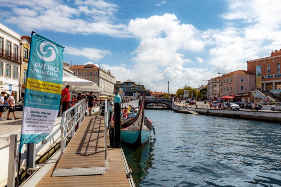 Aveiro: Scenic Guided Boat Tour - What to watch for on the water (so your photos don’t look random)