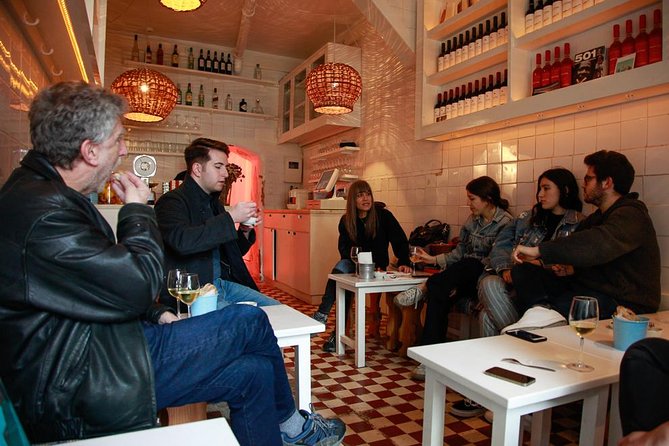 Award-Winning Original Lisbon Food Wine Tour: 19 Curated Tastings - Guides, pacing, and why the small group matters