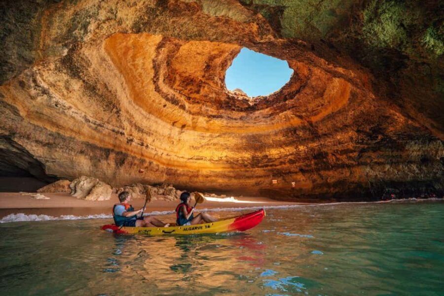 Benagil: Kayaking Tour to the Benagil Cave (Free Shower) - Before You Go In: The Safety Briefing That Makes Cave Kayaking Possible