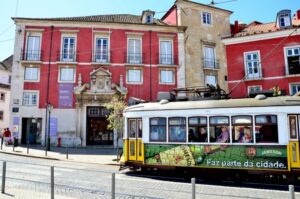 Best of Lisbon Walking Tour: Rossio, Chiado & Alfama - Meeting at Rossio Square near D. Pedro IV