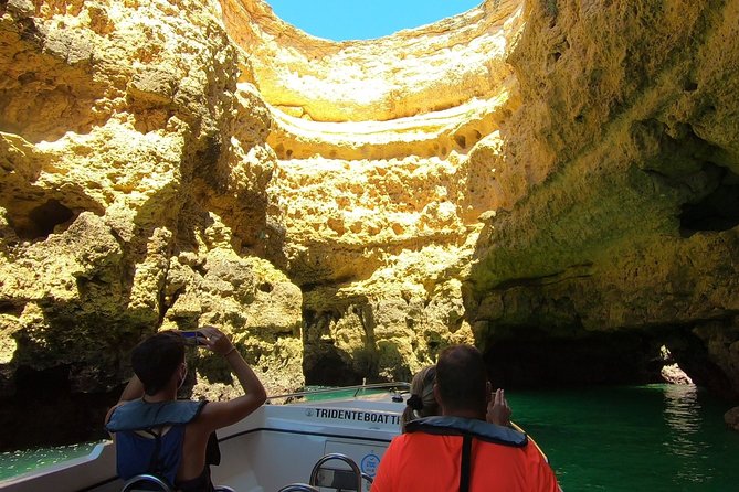 Boat Trip to the Benagil Caves from Armação de Pêra - The crew and the “tight spots” factor (why navigation matters)