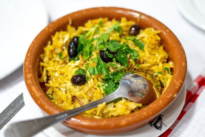 Devour Lisbon: The Ultimate Portuguese Food Tour - The walking, the timing, and how to pace yourself