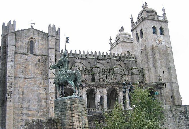 Discover Porto's Highlights on a 2-Hour Private Electric Tuk Tuk - Key highlights to care about