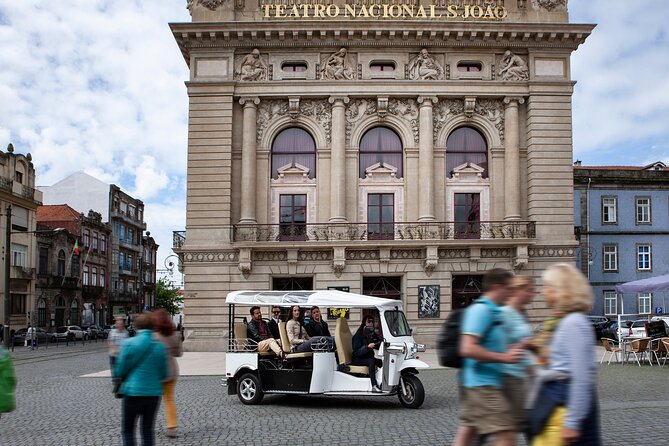 Discover Porto's Highlights on a 2-Hour Private Electric Tuk Tuk - Guides you might get, and how that affects the day