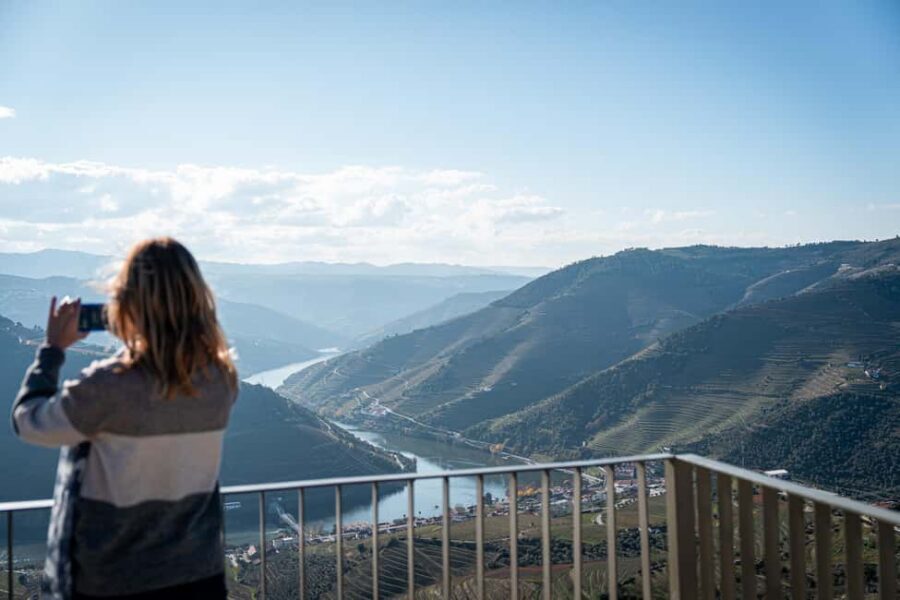 Douro Valley Tour: Visit 2 Wineries, Lunch & River Cruise - Lunch in a regional restaurant: where the Douro tastes real