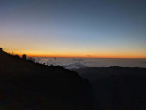 From Funchal: Pico Arieiro Sunrise with Optional Breakfast - Watching the Sunrise at 1818 Metres: Cold, Wind, and Perfect Timing