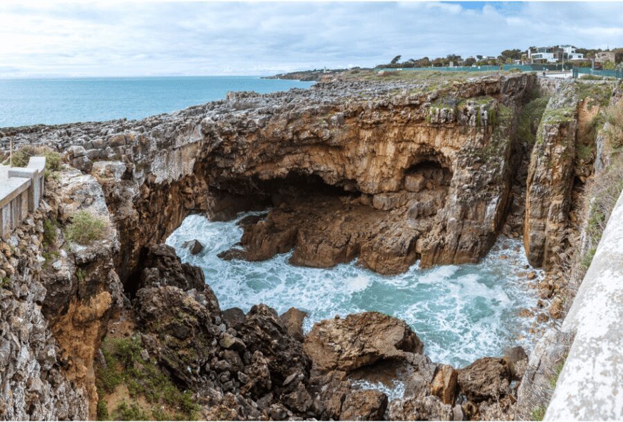 From Lisbon: Sintra, Pena Palace, Regaleira, Cabo da Roca, and Cascais - Lunch time in historic Sintra: food breaks and craft browsing