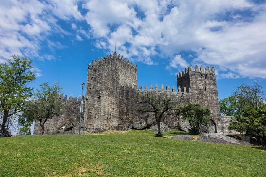 From Porto: Braga and Guimarães Full-Day Trip - Bom Jesus do Monte: baroque stairs, fountains, and panoramic payoff