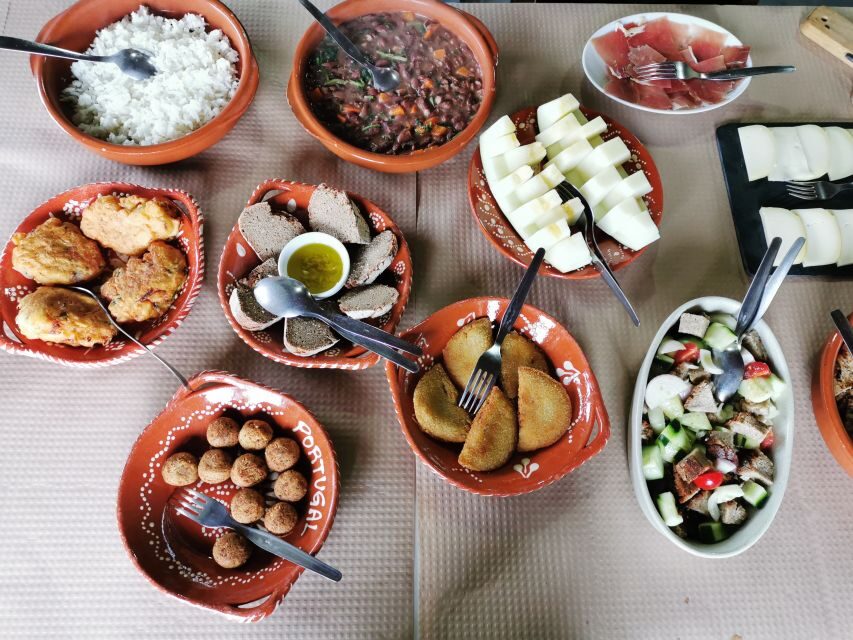 From Porto: Peneda-Gerês National Park Tour with Lunch - Traditional lunch with wine: where the day turns from activity to culture