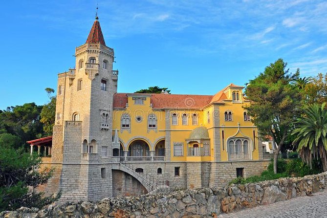Guided Tour to Sintra, Pena, Regaleira, Cabo da Roca and Cascais - Stop 3: Pena’s mountain views, guided exterior time