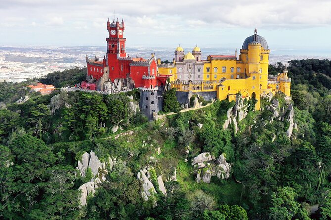Guided Tour to Sintra, Pena, Regaleira, Cabo da Roca and Cascais - Stop 6: Cascais for beaches and a harbor stroll