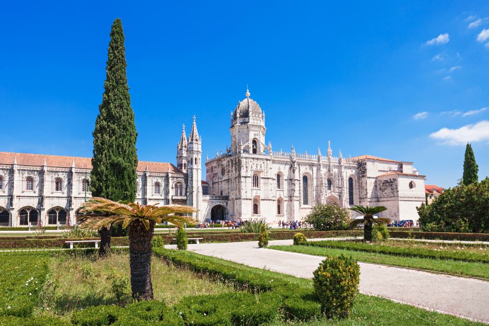 Lisbon: 1-or 2-Day Hop-On Hop-Off Bus Tour - How the 24- or 48-hour pass fits Lisbon’s pace