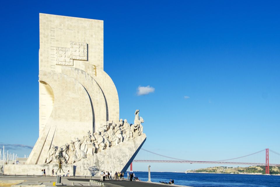 Lisbon: 1-or 2-Day Hop-On Hop-Off Bus Tour - Audio guide quality, seat comfort, and what to do when it glitches