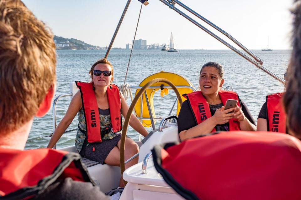 Lisbon: 1 or 2-Hour Cruise along the Tagus River - What you’ll see on the Tagus: neighborhoods, maritime traditions, and military strategy