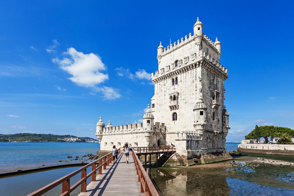 Lisbon: 3-in-1 Hop-On Hop-Off Bus and Tram Tours - Belém route: Jerónimos, Belém Tower, and the Discoveries zone