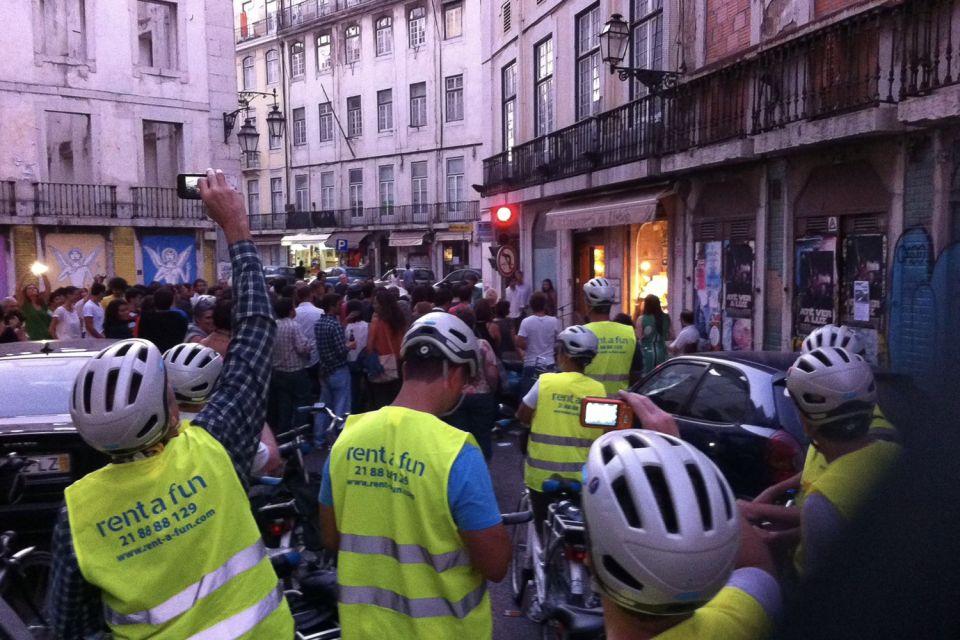 Lisbon: 7 Hills Half-Day Electric Bike Tour - Cais de Santarém to Feira da Ladra: harbor energy and classic Lisbon stops