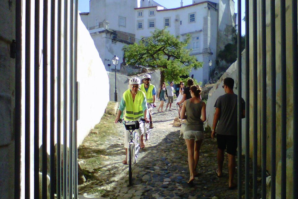 Lisbon: 7 Hills Half-Day Electric Bike Tour - Chão do Loureiro terrace and Miradouro da Graça: the viewpoint section that earns its keep