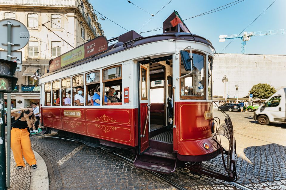 Lisbon: 72/96-Hour Hop-On Hop-Off Bus, Tram & Boat Ticket - The Purple Line modern loop: Oriente, museums, and Lisbon’s newer face
