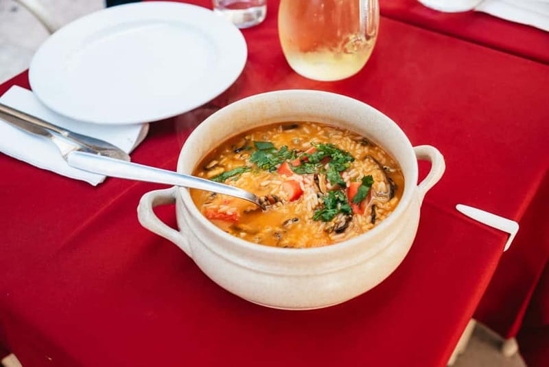 Lisbon: Baixa District Food Tour with Dinner and Drinks - Dietary needs: what’s supported and what you should plan for