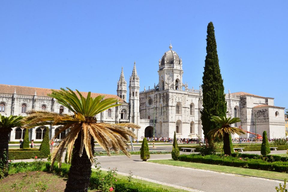 Lisbon: Boat Tour Ticket and Hop-on Hop-off 48-Hour Bus. - Timing, traffic, and comfort on double-decker routes