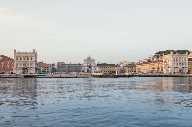 Lisbon: Daytime or Sunset Boat Cruise with History and Wine - Key things I’d pay attention to