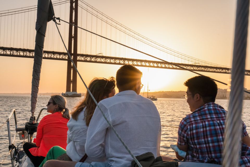 Lisbon: Daytime/Sunset/Night City Sailboat Tour with Drink - Drinks and vibe: more than just sightseeing