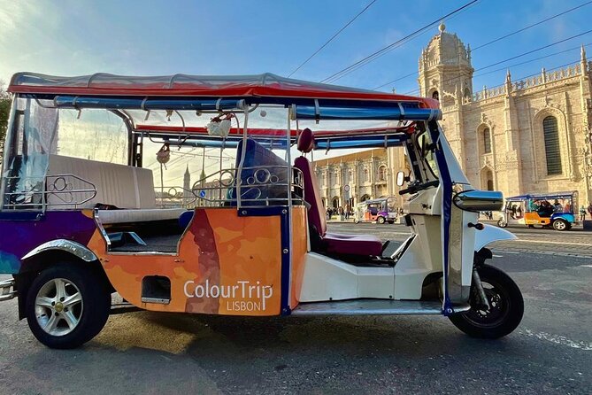 Lisbon Highlights: Private Tuk Tuk Tour Adventure Sightseeing - Pantheon, São Vicente de Fora, and the Feira da Ladra glimpse