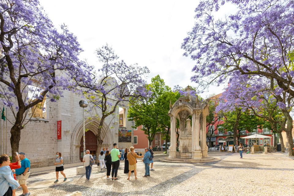 Lisbon: History, Stories and Lifestyle Walking Tour - Carmo convent and church: Gothic architecture and the Carnation Revolution
