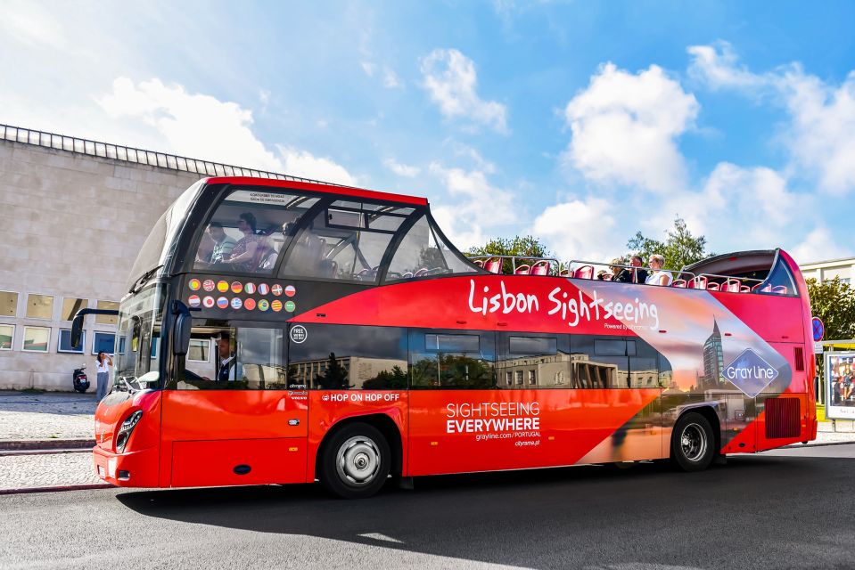 Lisbon: Hop-On Hop-Off Bus Tour - Orient Line and Parque das Nações: modern Lisbon, museums, and the Lisbon Oceanarium option