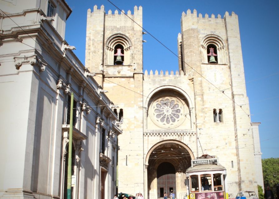 Lisbon: Lisbon Cathedral Entry Ticket - Timing and Timing Traps: Last Admission Means You’ll Miss Something