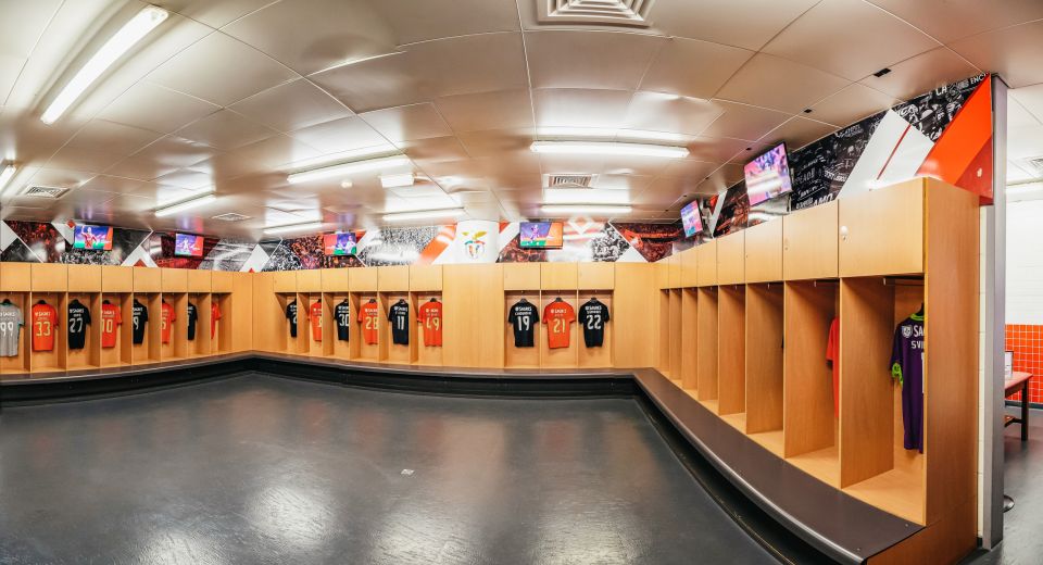 Lisbon: Luz Stadium Tour & SL Benfica Museum Entry - The Eagles, Eagle Hall, and an interactive stadium beat