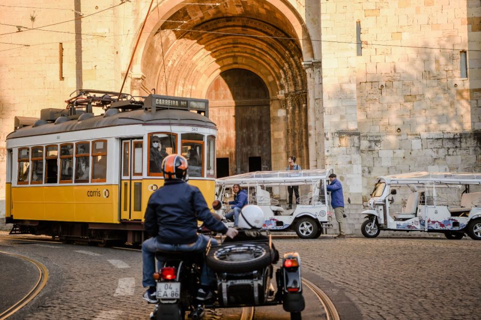 Lisbon: Private City Tour by Eco Tuk Tuk - The Route, Stop by Stop: From Cais do Sodré to Praça do Comércio