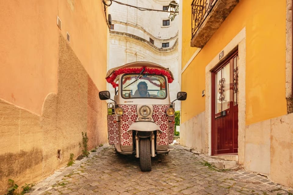 Lisbon: Private Guided Tuk-Tuk Tour with Hotel Pickup - Choosing 2 hours vs 3 vs 4: what you’re really buying