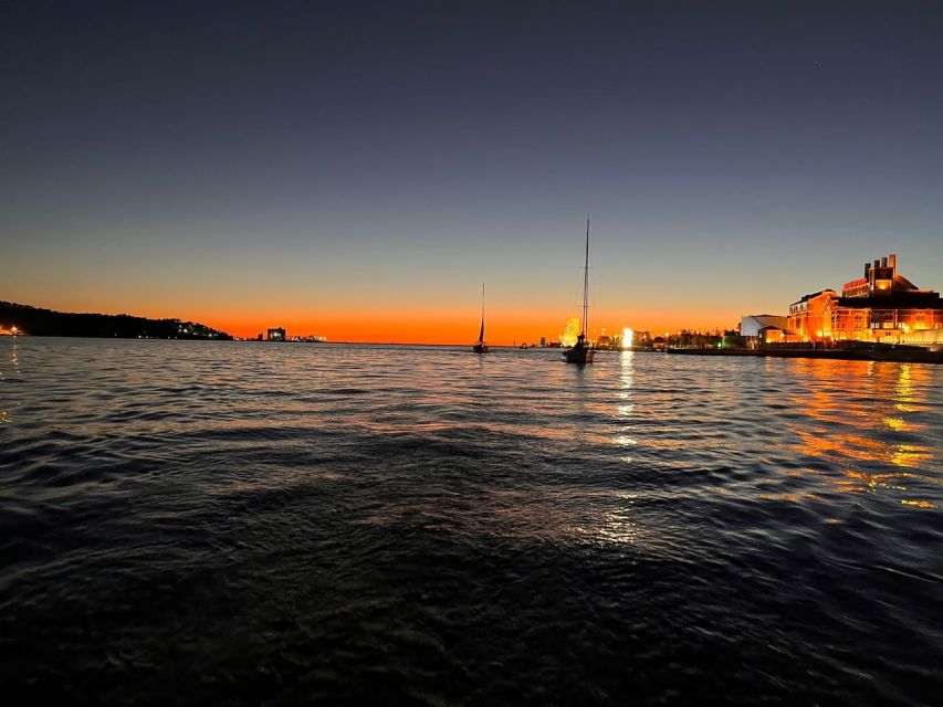 Lisbon: Sailboat Sunset Tour with a Drink - Key things that make this Lisbon sunset sail worth your time