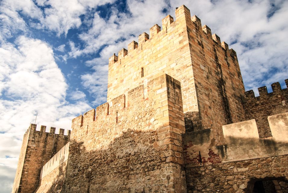 Lisbon: Sao Jorge Castle Skip-the-Line Ticket with Guide - What you’ll learn: São Jorge during Moorish Lisbon and Portugal’s formation