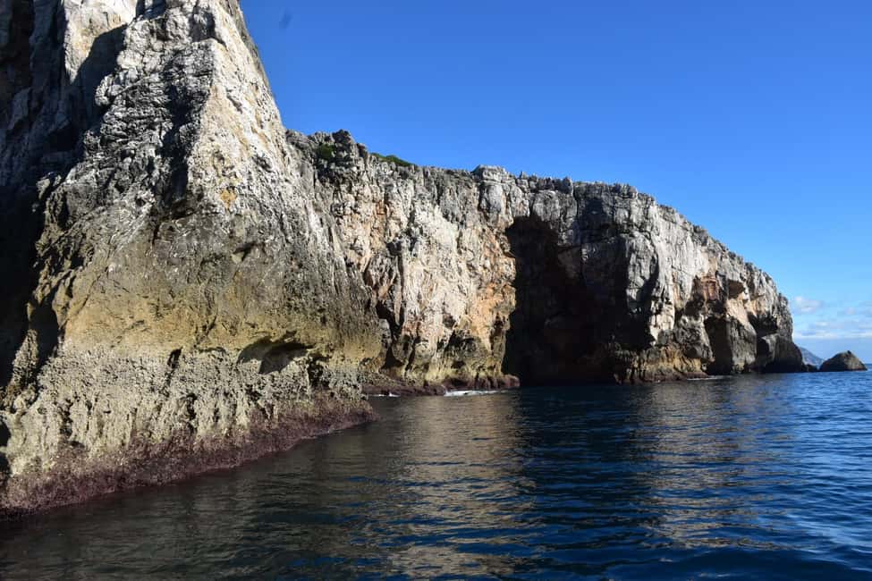 Lisbon: Sesimbra Kayak Discovery Experience - Praia do Ribeiro do Cavalo: Snack, Swim, and Reset Your Legs