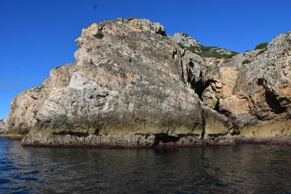 Lisbon: Sesimbra Kayak Discovery Experience - What to Bring for a Smooth Day in Sea Salt