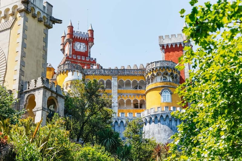Lisbon: Sintra, Pena, Cabo da Roca, Cascais Tour with Pickup - Getting From Lisbon: Van Rides That Actually Save Time