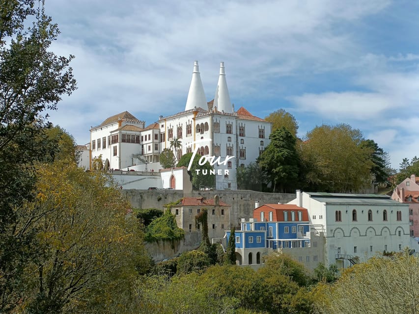 Lisbon: Sintra, Pena, Regaleira, Cabo da Roca & Cascais - Lunch and Free Time in Sintra: How to Eat Like a Local