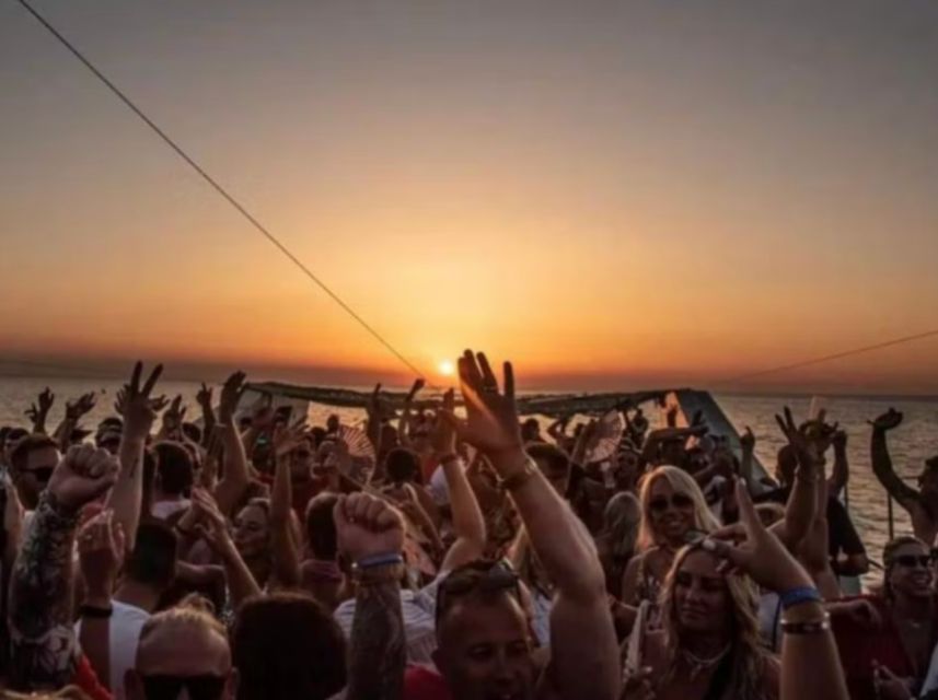 Lisbon: Sunset Boat Party Cruise with DJ and Open Bar - Key Points I’d Tell a Friend Before You Go