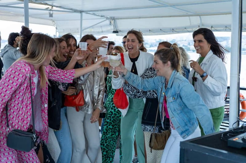 Lisbon: Sunset Boat Tour with Music and Drinks - Why the Tejo River Sunset Feels Different on This Boat