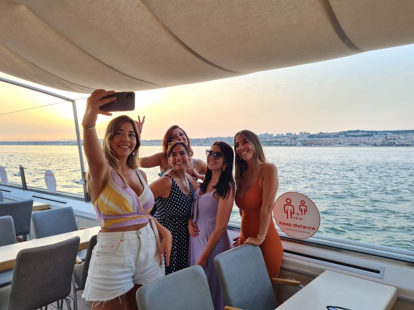 Lisbon: Sunset Cruise with Welcome Drink and Snacks - The Route Makes the River Easy: Commerce Square to Belem Tower