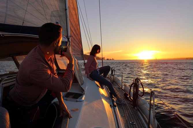 Lisbon Sunset Sailing Tour on Luxury Sailing Yacht with 2 Drinks - Crew Commentary in English: What You Should Expect
