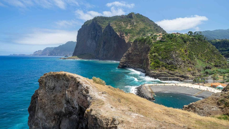 Madeira Funchal:East Tour Pico Arieiro & Santana&Laurissilva - Ribeiro Frio and UNESCO Laurisilva: the short levada that makes the whole day feel worth it